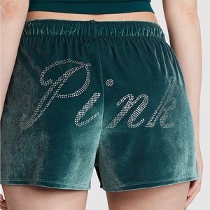 PINK
FLANNEL BOXY PAJAMA
SHORTS Size S. New